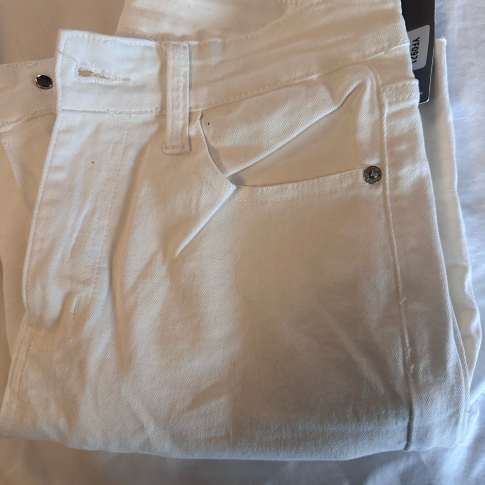 KDF brand size 8 white cotton jeans -linen feel - some stretch, wide leg raw hem